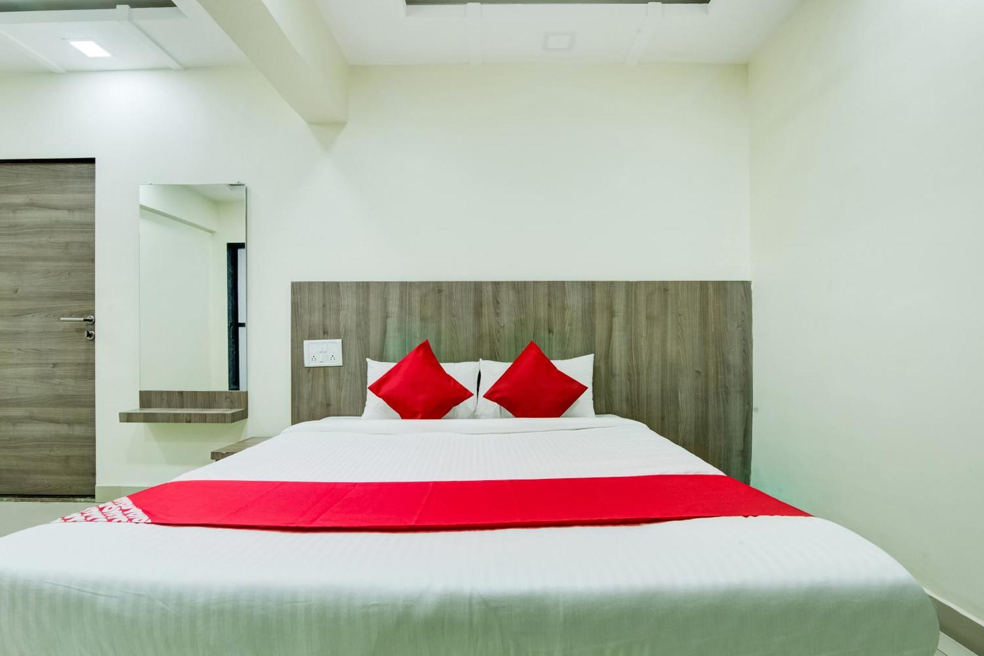 Hotel O Kunal Palace Navi Mumbai Exteriör bild